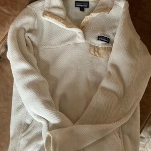 Patagonia white and cream pullover size medium